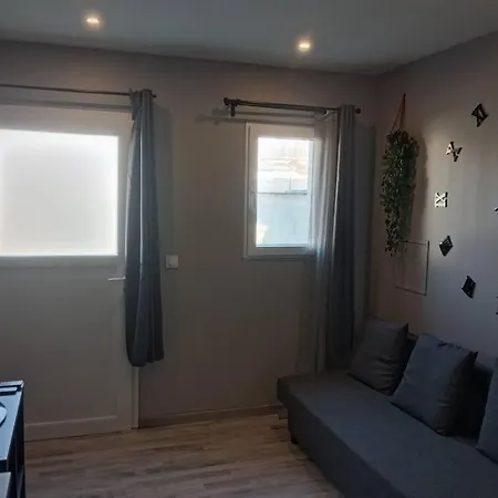 Apartment & Sdb Privee Avec Piscine En Bord De Via Rhona Sarras